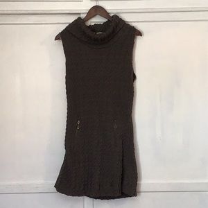 Sleeveless sweater dress